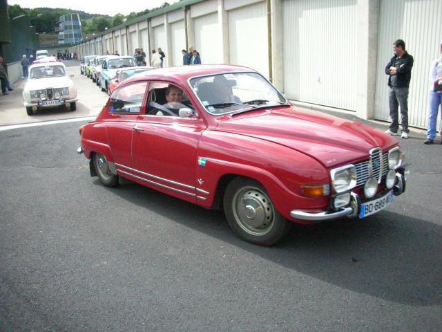 Vers la piste