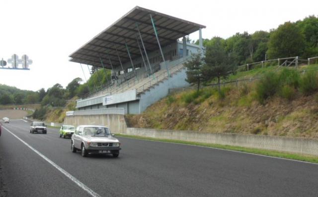 En piste
