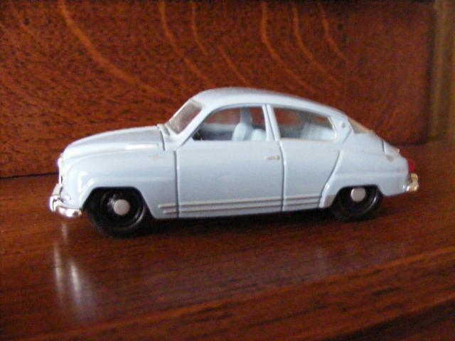 SAAB 96 blanche 43éme Fabrication Corgi